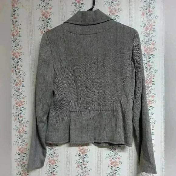 Signature By Larry Levine Blazer Women's Sz 4 Gray Preppy Work Wear Three Button - Picture 3 of 6